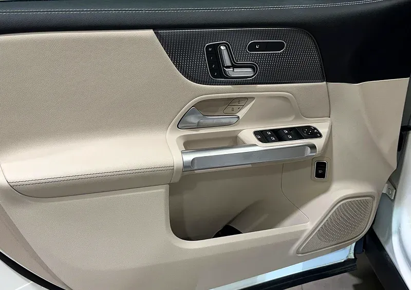 مرسيدس بنز GLB Class 2022